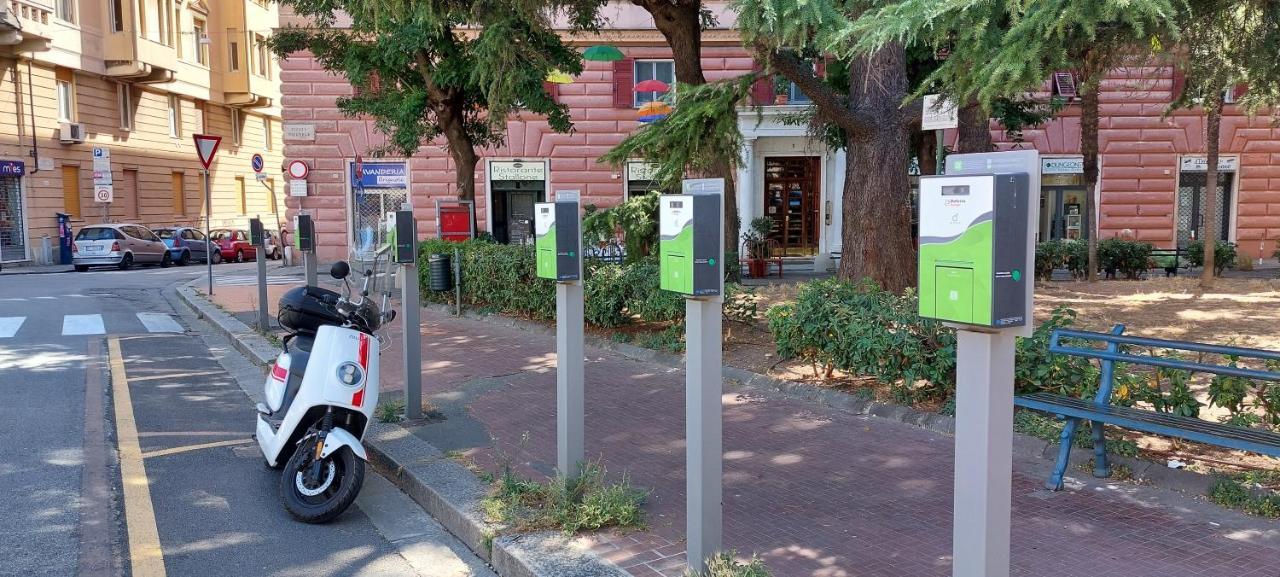 Centro Residenze Domus Sofiae Apartman Genova Kültér fotó
