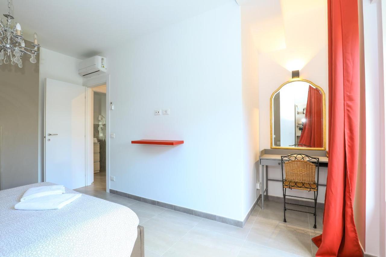 Centro Residenze Domus Sofiae Apartman Genova Kültér fotó